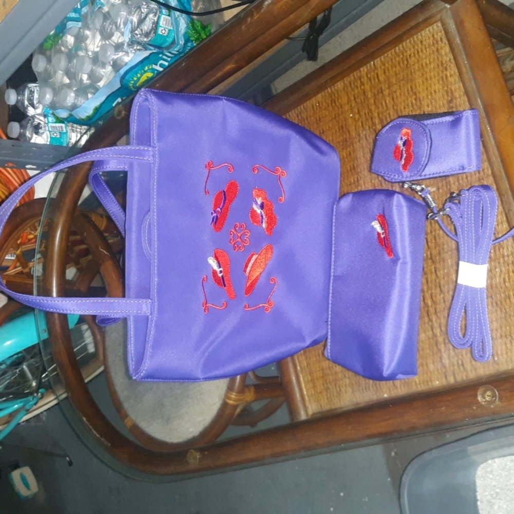 Red Hat Bag Set (SKU A-104)